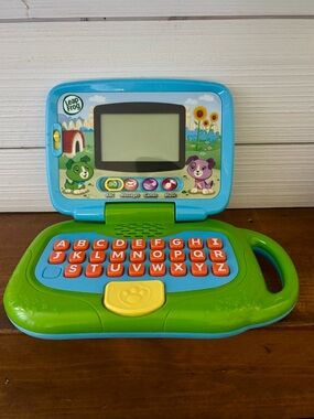 LeapFrog My Own Leaptop Laptop Interactive Green/Blue Computer #19150 Tested